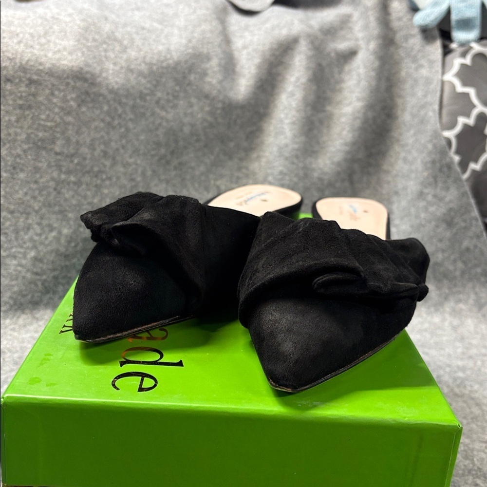 Kate Spade black suede pointed toe ruffled top mule shoes size 8 1/2 - Picture 10 of 11